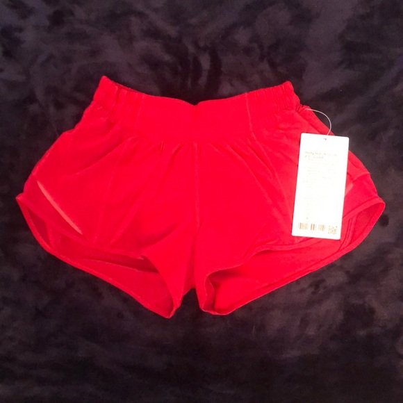 lululemon athletica Pants - Lululemon Hotty hot shorts